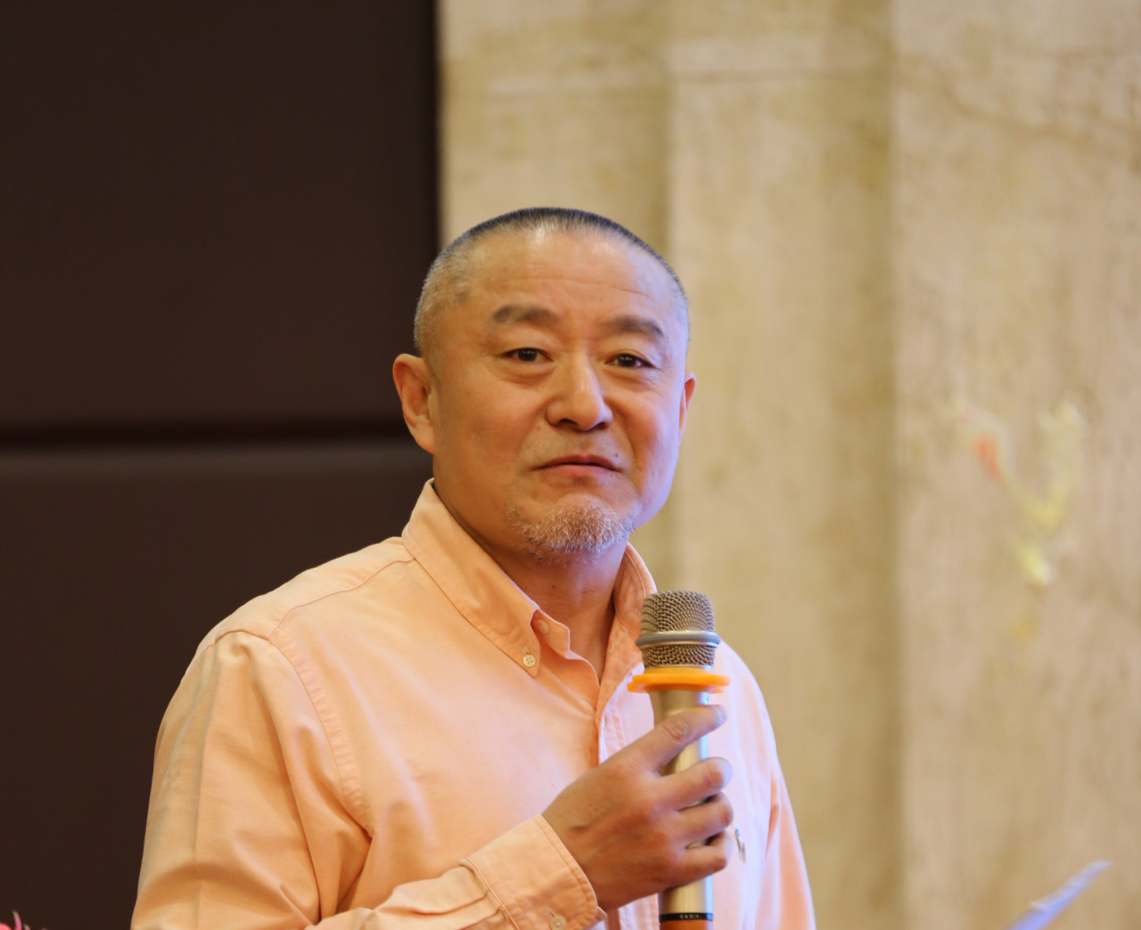 邹进：招投标拼低价正把馆配行业引向死路