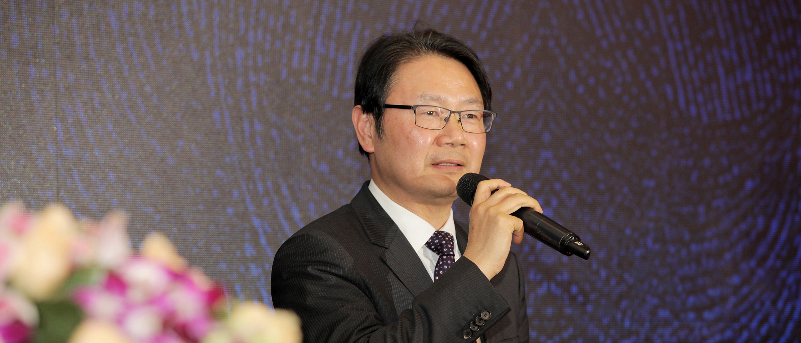 果麦文化：“笨企业”厚积薄发