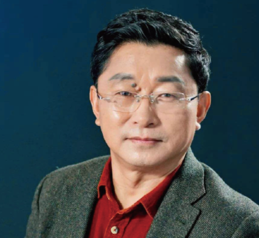 阿来：用颂诗的方式书写陨灭