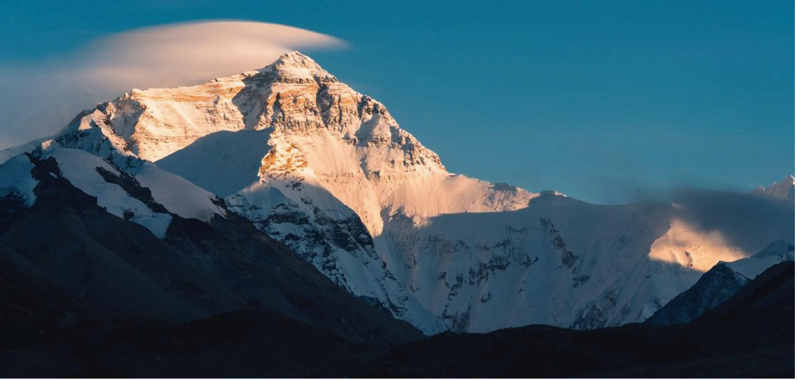 回应现实，守望中国价值