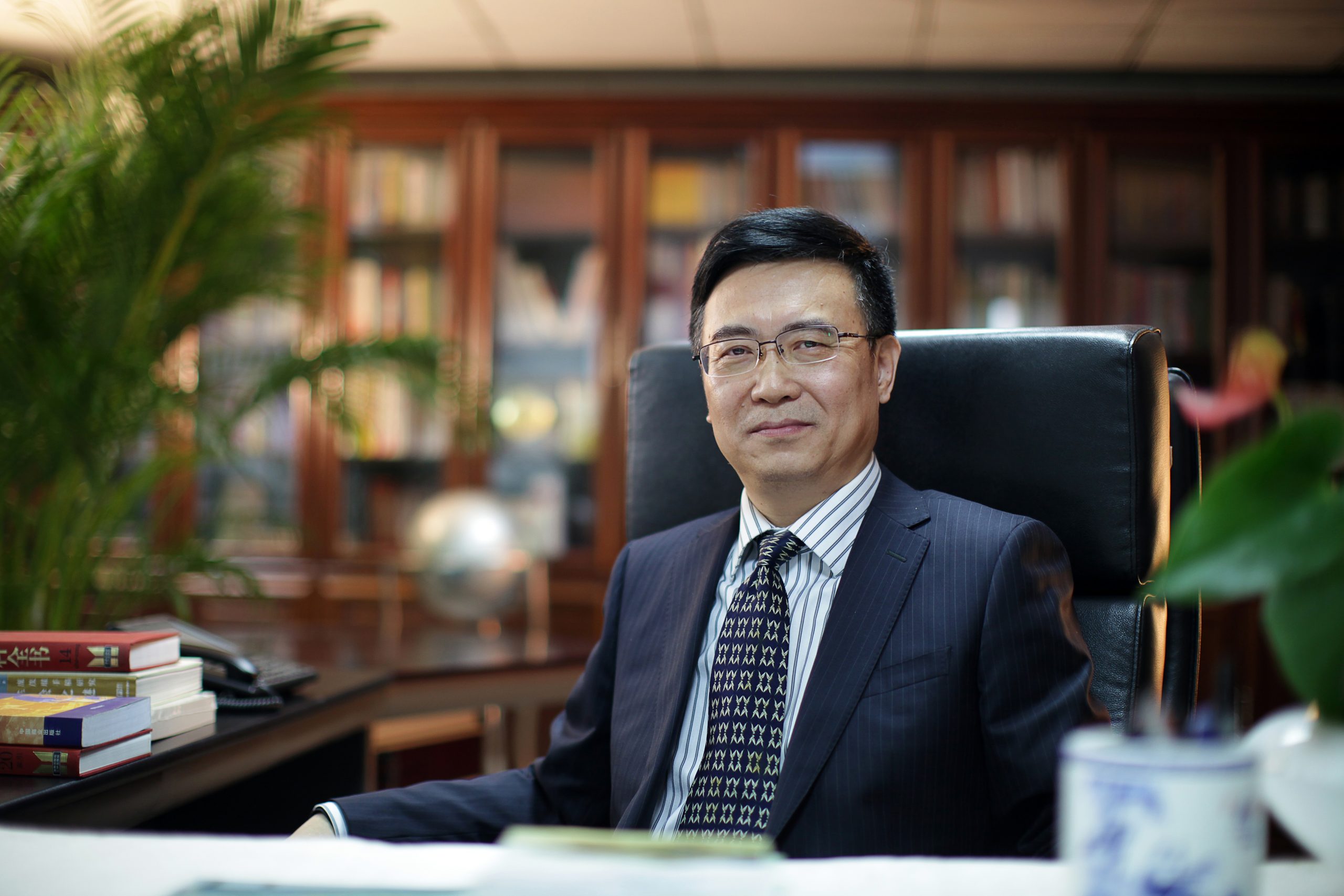 三年三大步，文轩出版快速崛起的秘诀何在？——专访新华文轩董事长何志勇