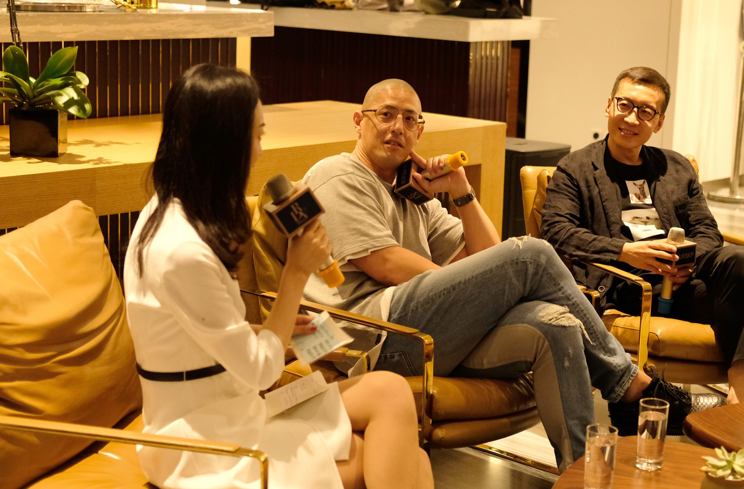 蒋友柏的“名片”