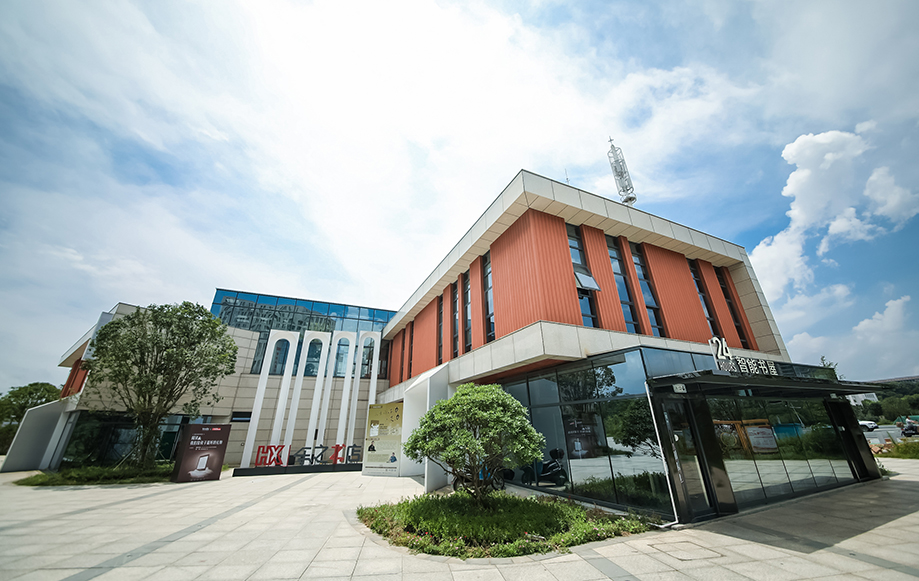 一个新华人的极限攀登：从单车到云端