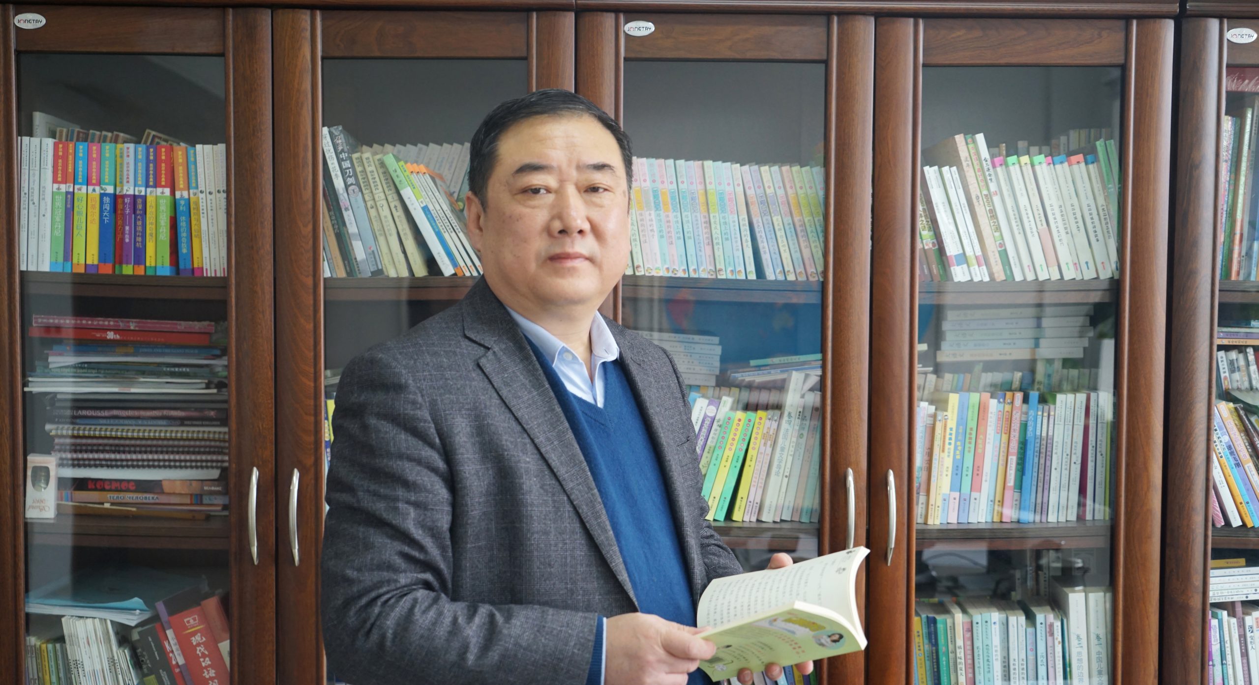 傅大伟和他扎根出版40年的极致追求