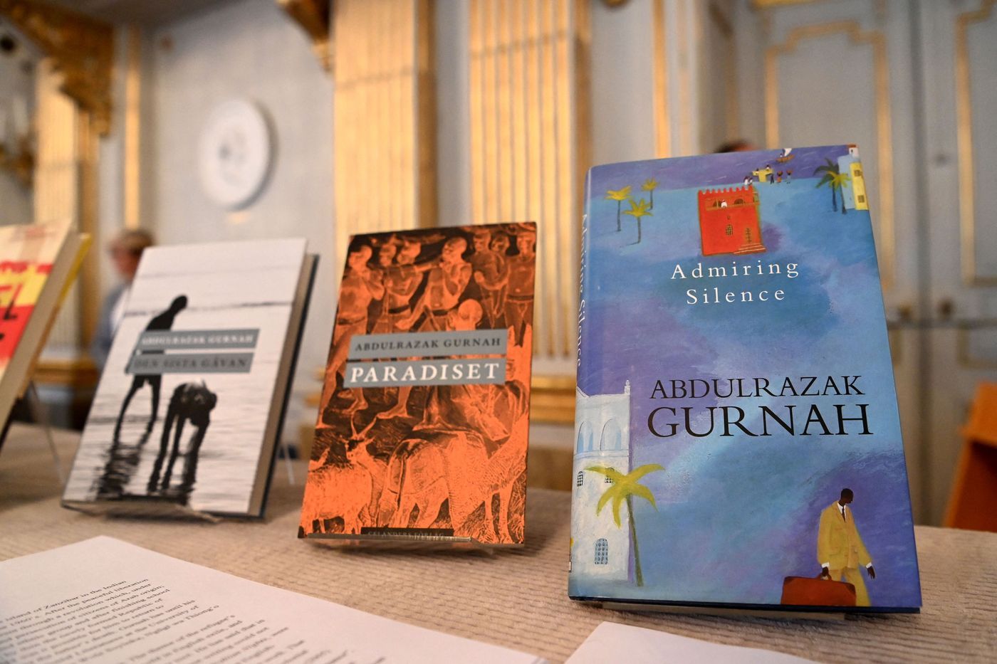 押中诺贝尔文学奖，靠的真的是运气吗？