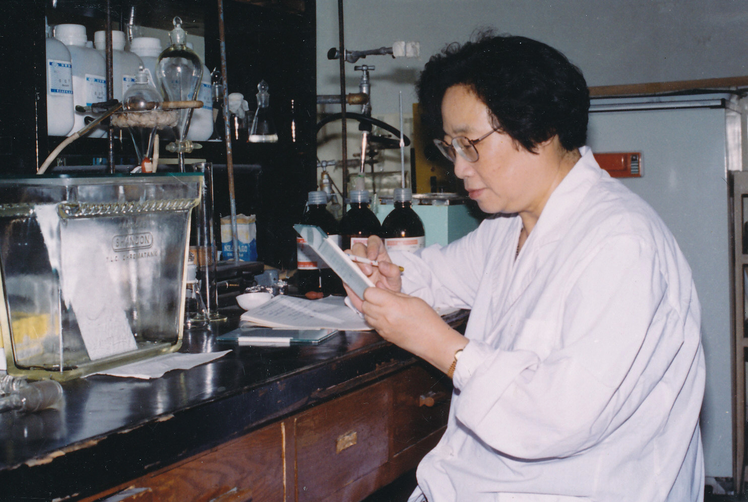 点亮诺奖背后的尘封历史