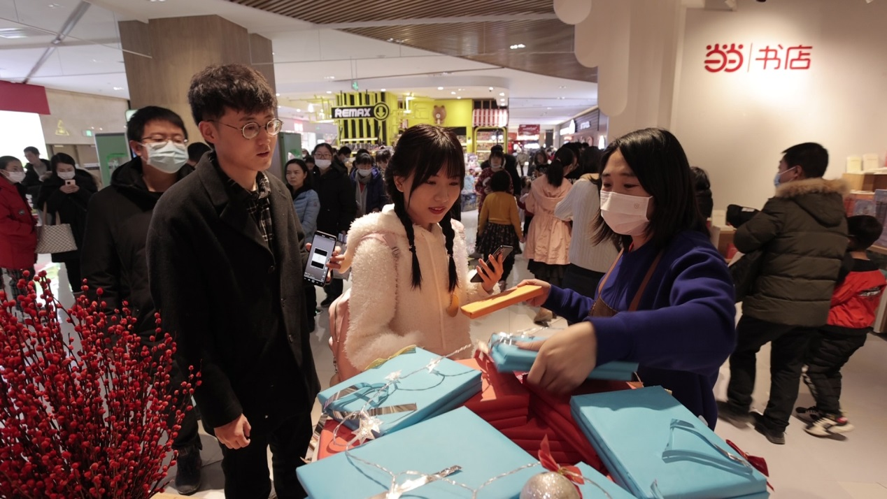 当当书店快闪出圈儿 微博话题总阅读量超1亿！