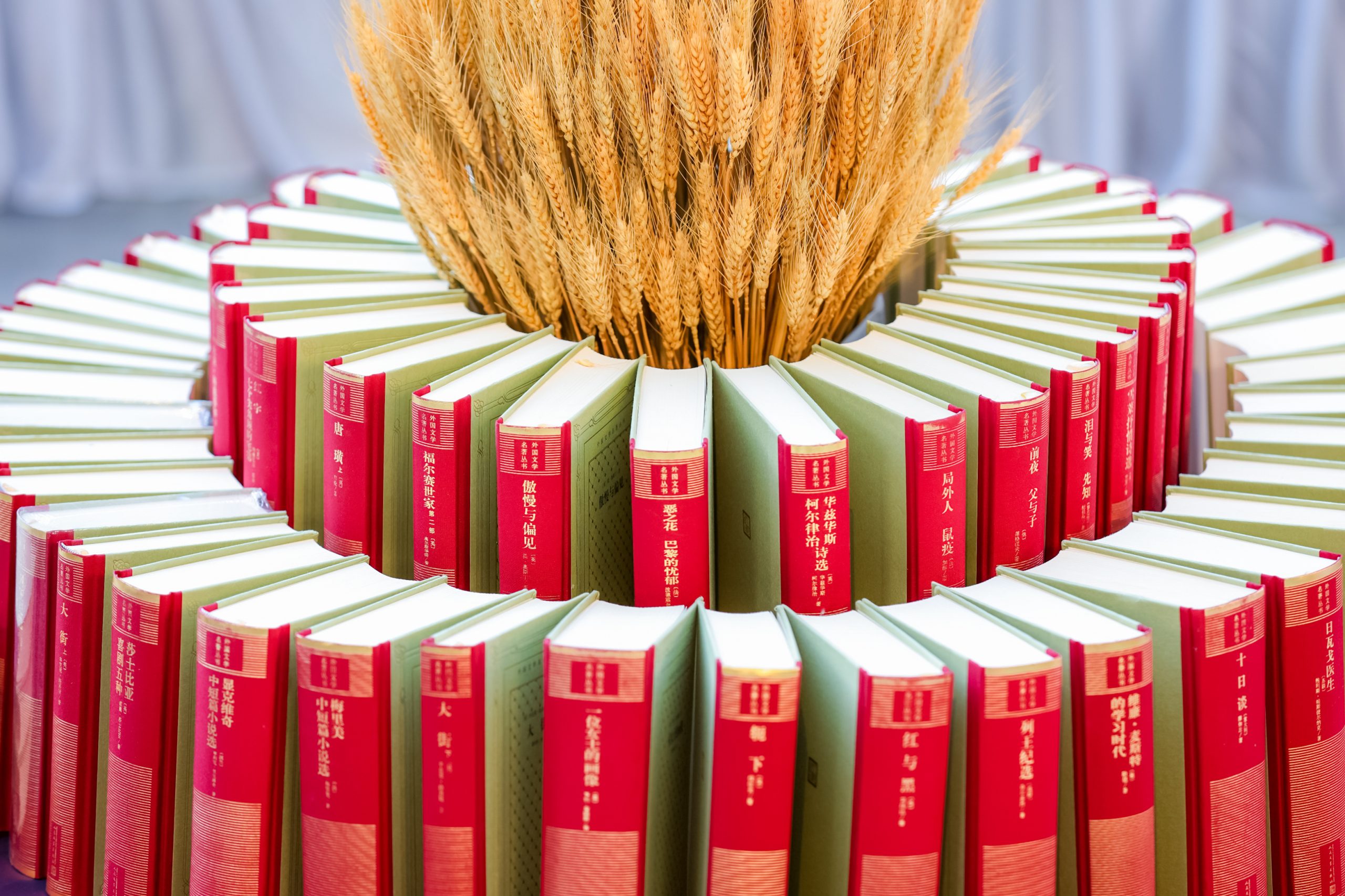 李洱、梁鸿等中原作家群聊“网格本”，直播总计观看量达201.4万