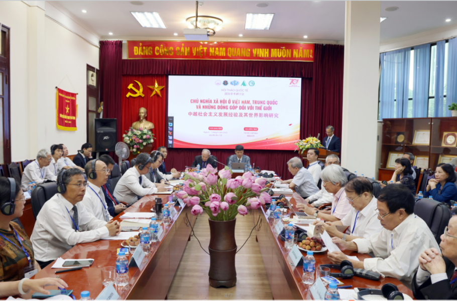 “中越社会主义发展经验及其世界影响研究”  学术研讨会在河内举办