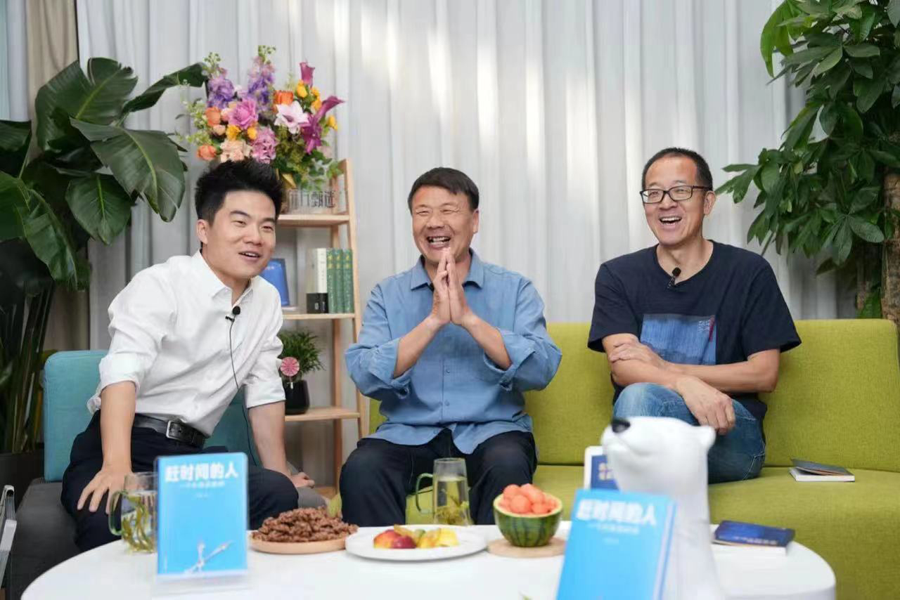 董宇辉爆火一年后，出版业不需要东方甄选了吗？