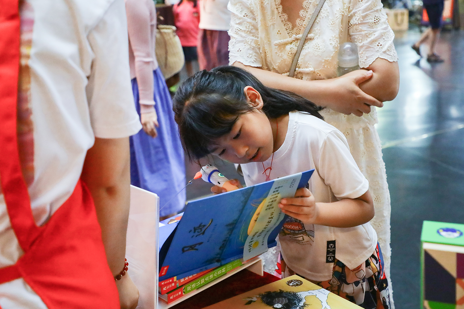 乐乐趣《月迹》新书发布会&互动式画展，顺利举行！