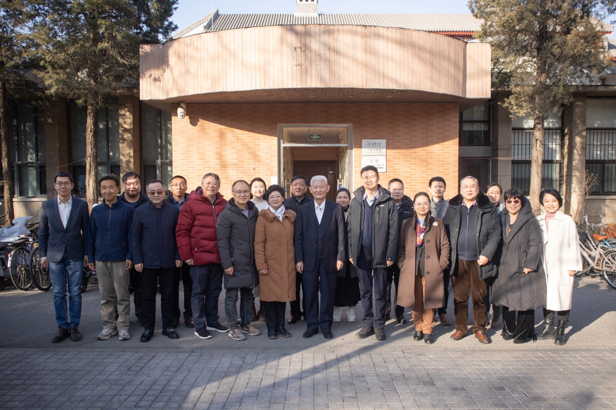 《范敬宜文集》《南振中文集》《李彬文集》出版座谈会在清华大学召开