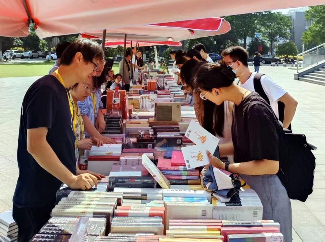 在阅读的春天，第二届江苏高校凤凰读书节将如约而至