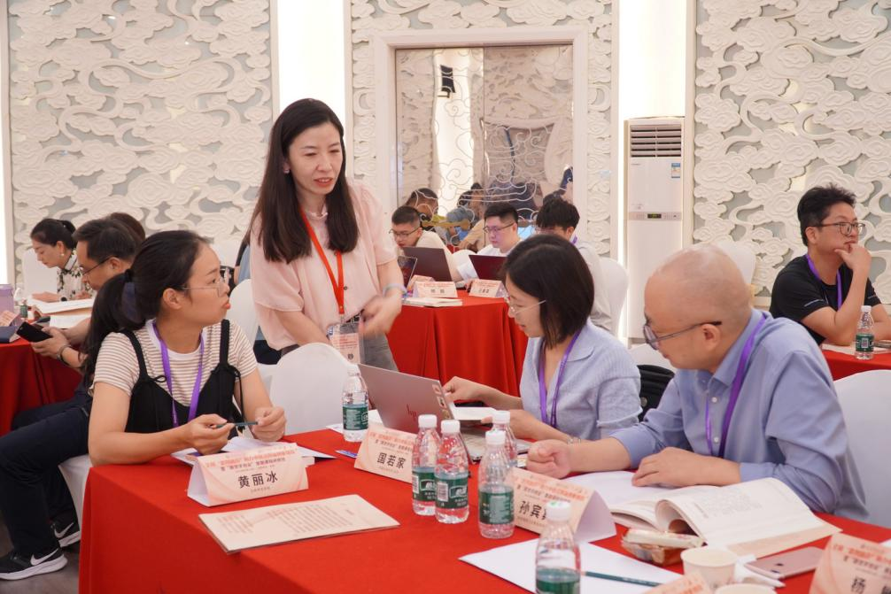 从一本书走向一个育人平台，“跟党学创业”首期课程研修班在京举行