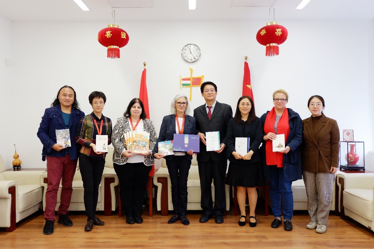 外研社代表团参加第29届布达佩斯国际图书节并访问相关文化教育机构和企业