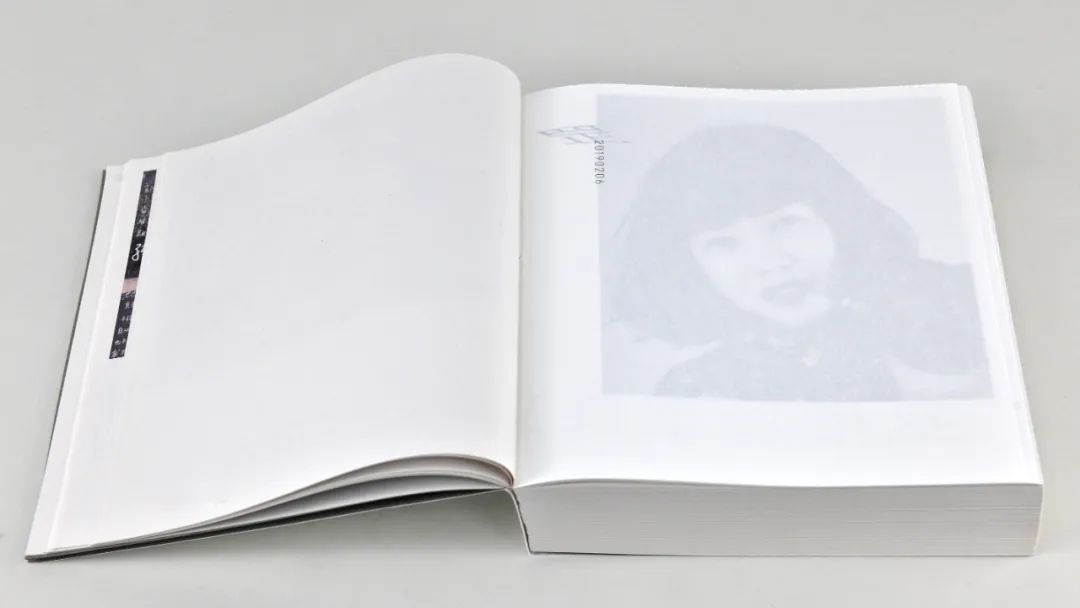 广西师大出版社《三十六张脸 : 1985年以来的中国青年摄影家侧面》获评2024年度“中国最美的书”