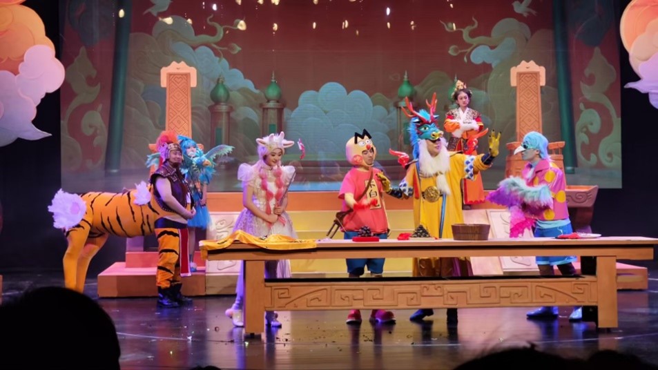 乐乐趣《不白吃漫画山海奇缘》新书发布会暨同名舞台剧点映活动举办