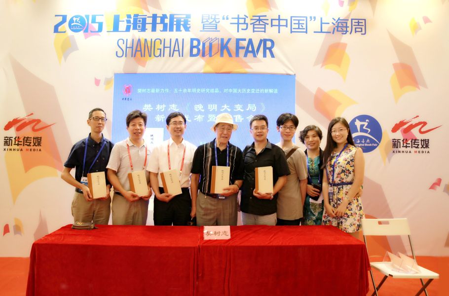 30多岁才入行，她是天生当编辑的料