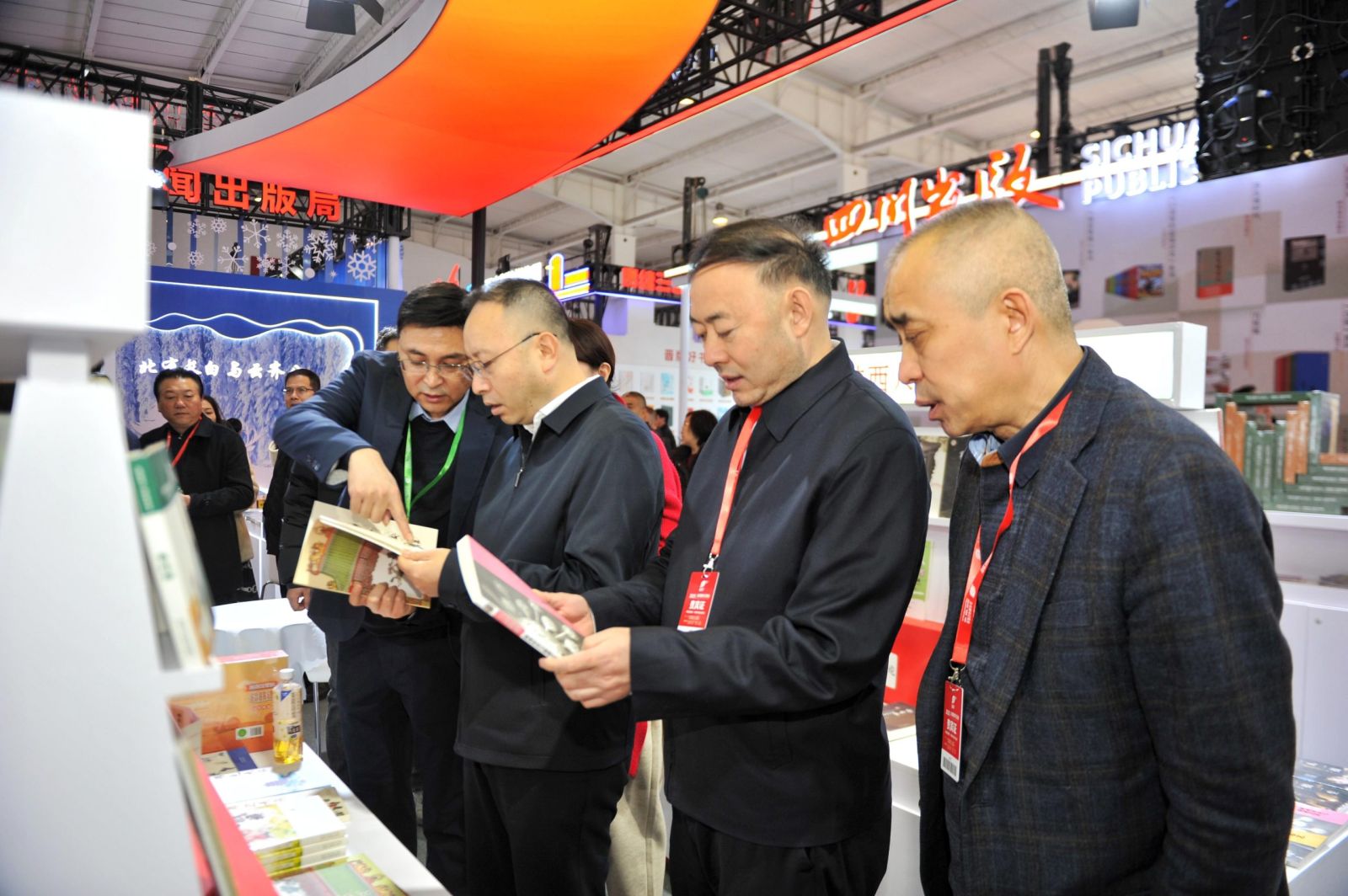 陕西人民教育出版社“寻·长安”  主题文化活动暨系列图书见面会  在京圆满举行