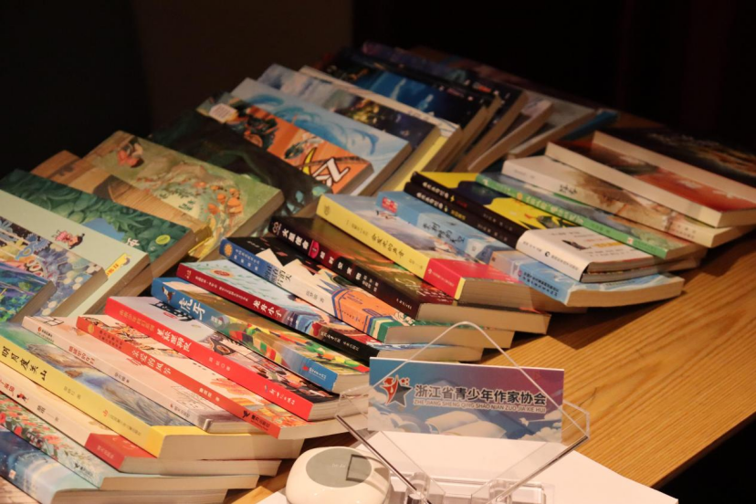 首届冰波青年儿童文学奖揭晓