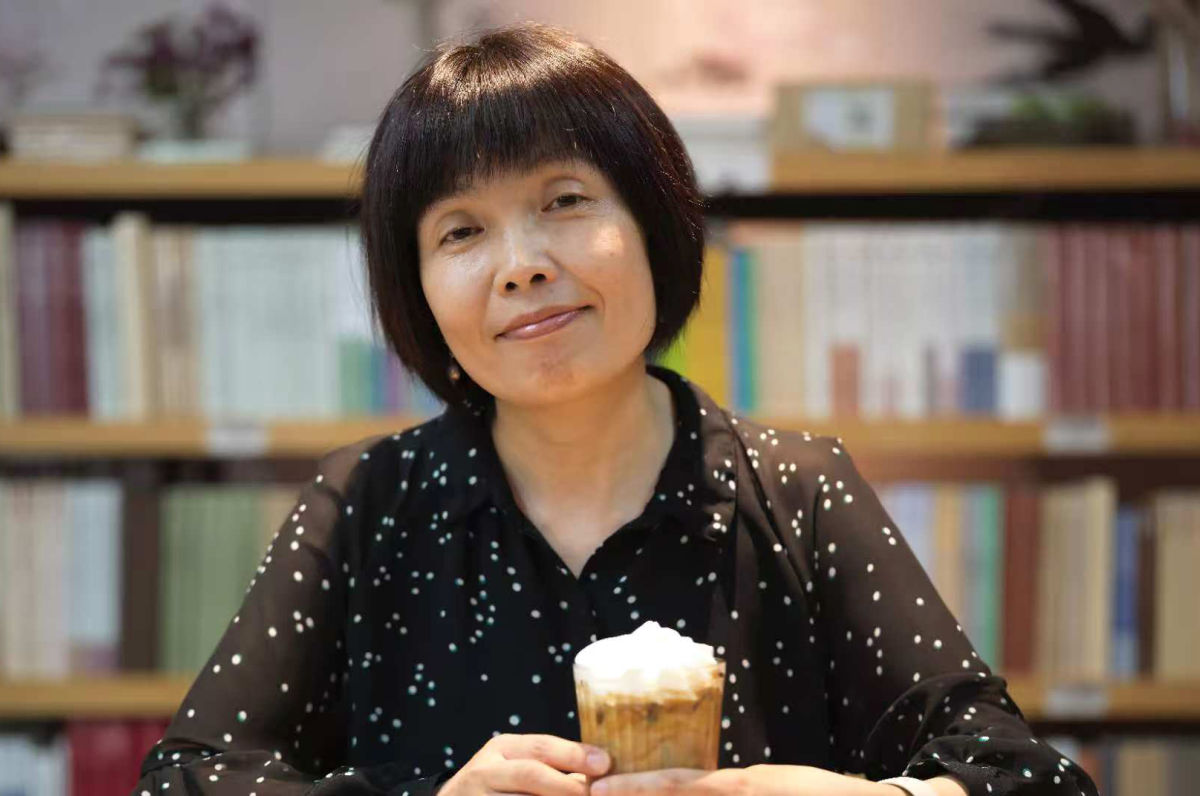 当了20多年编辑，她迎来了中年觉醒