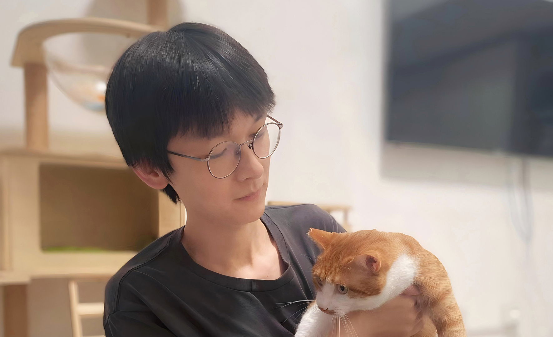 跨行做编辑，他做的书两年销量超25万册