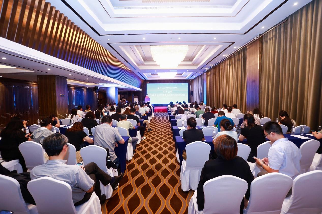 “未来已来:生成式人工智能重构出版与阅读”专题论坛在郑州举行