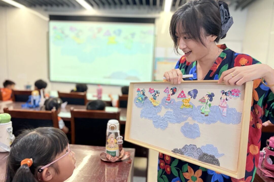 《葱仙子》| 绣出来的民间童话，藏着自然的馈赠与善良的魔法