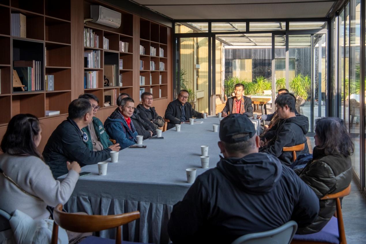 “斯文在焉——陈玉圃师生作品展”暨“《斯文在焉——传统书画的现代转化》新书发布”在广西师大出版社举行