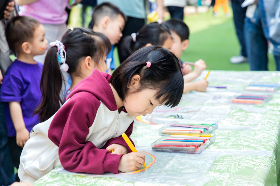 当科学“遇上”阅读 数千萌娃玩转跨界书香